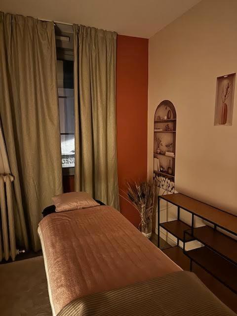 Hotel Terminus - Pizzeria Pizz'A Gogo - Salle De Sport - Face A La Gare Лон-льо-Соние Екстериор снимка